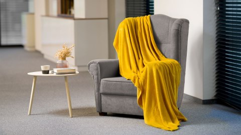 Koc polarowy 150x200 cm TEESA - żółty Koc polarowy 150x200 cm TEESA - żółty