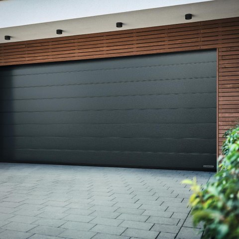 Brama garażowa segmentowa Renomatic/Hormann z napędem ProLift500-2 i szyną FS30 - przetłoczenia M Woodgrain. Wymiar 2500x2250mm. Brama garażowa segmentowa Renomatic/Hormann z napędem ProLift500-2 i szyną FS30 - przetłoczenia M Woodgrain. Wymiar 2500x2250mm.