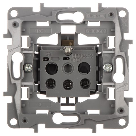 GNIAZDO POJEDYNCZE LE-764537 Niloe 230 V 16 A IP44 LEGRAND GNIAZDO POJEDYNCZE LE-764537 Niloe 230 V 16 A IP44 LEGRAND